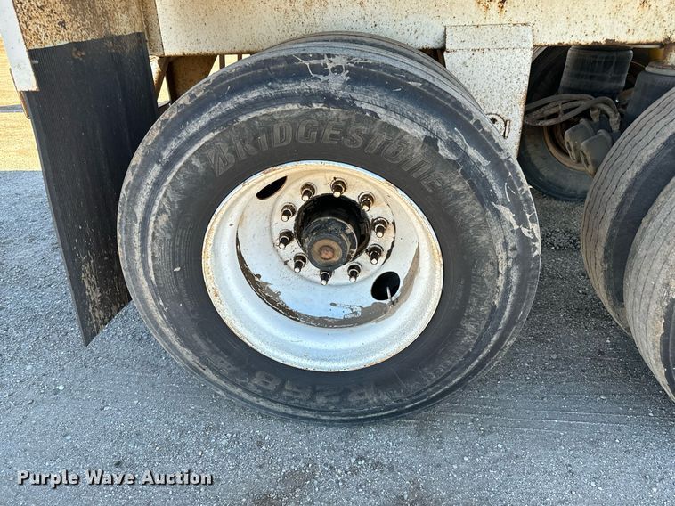 image for item NI9590 2005 Corn Belt S-4202  bottom dump trailer