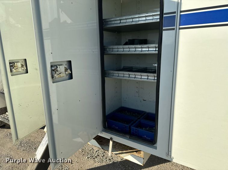 image for item NI9598 2011 International 4300  bucket truck