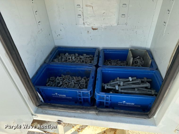 image for item NI9598 2011 International 4300  bucket truck