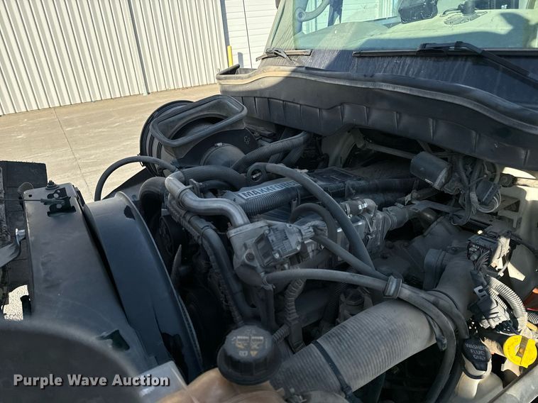 image for item NI9598 2011 International 4300  bucket truck