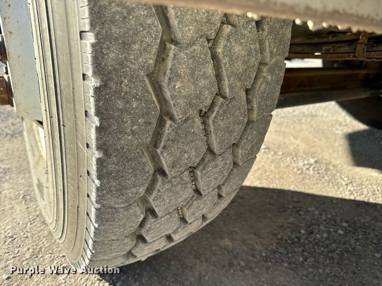 image for item NI9598 2011 International 4300  bucket truck