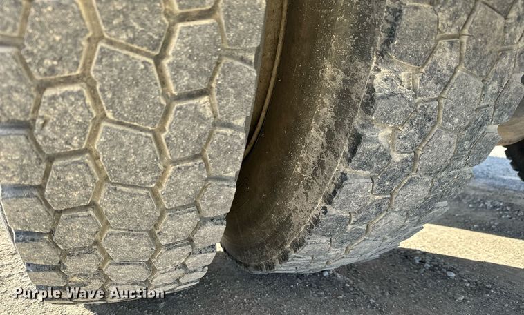 image for item NI9598 2011 International 4300  bucket truck