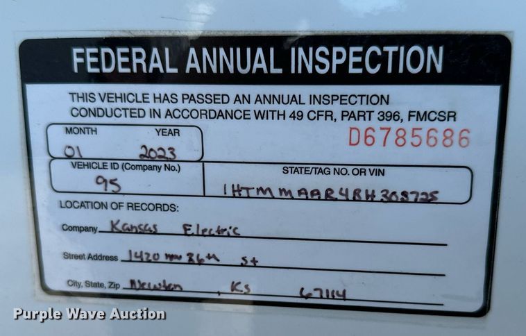 image for item NI9598 2011 International 4300  bucket truck