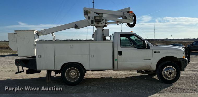 image for item NI9599 2002 Ford F550 Super Duty  bucket truck