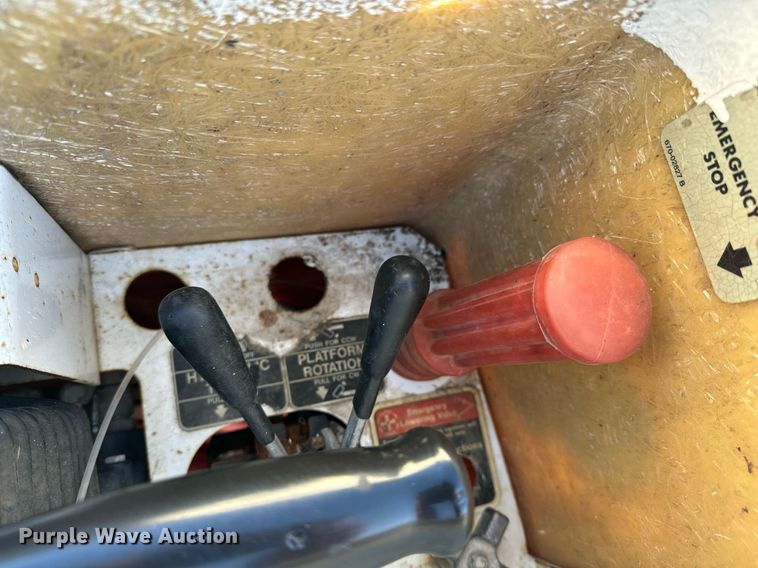 image for item NI9599 2002 Ford F550 Super Duty  bucket truck