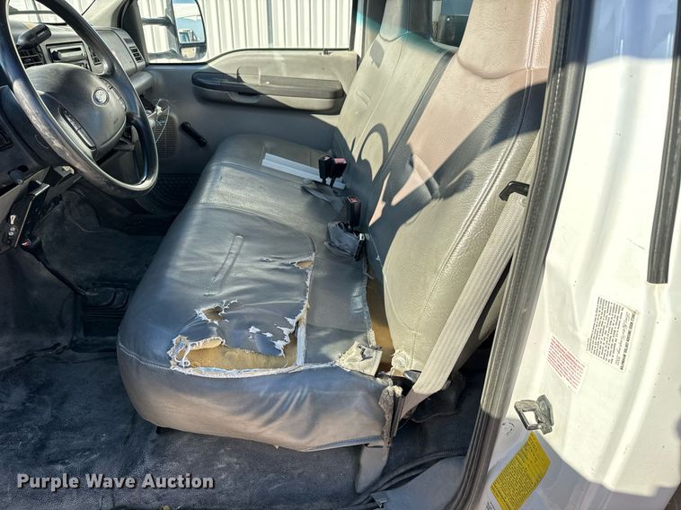 image for item NI9599 2002 Ford F550 Super Duty  bucket truck