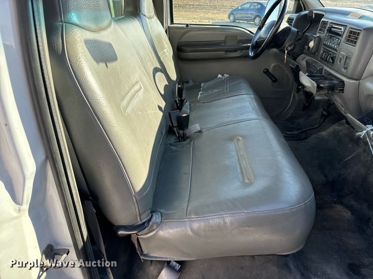 image for item NI9599 2002 Ford F550 Super Duty  bucket truck