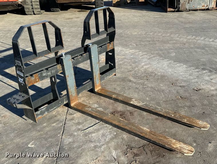 image for item NI9639 Bobcat Pallet Fork HD  skid steer forks