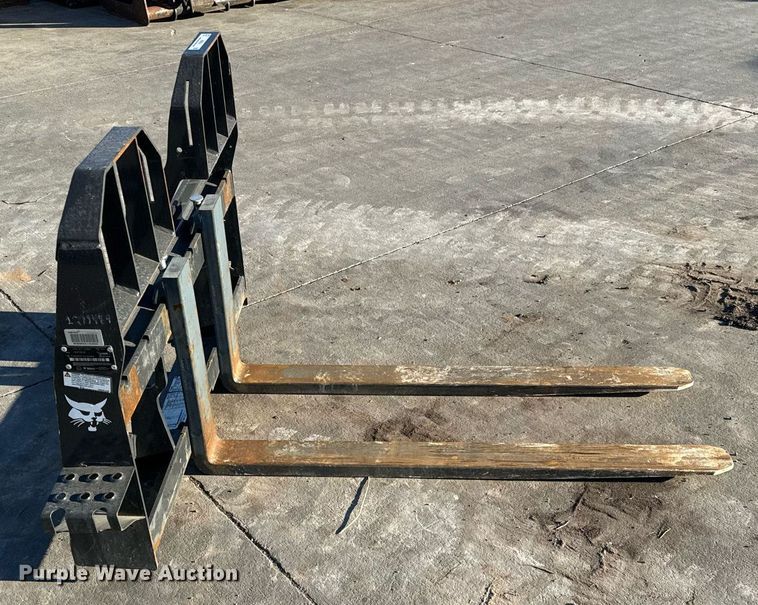 Bobcat Pallet Fork HD skid steer forks in Wichita, KS Item NI9639 for