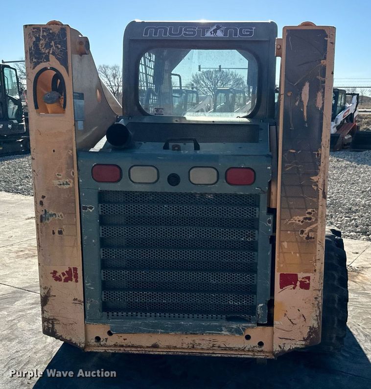 image for item NI9645 2006 Mustang 2076  skid steer loader