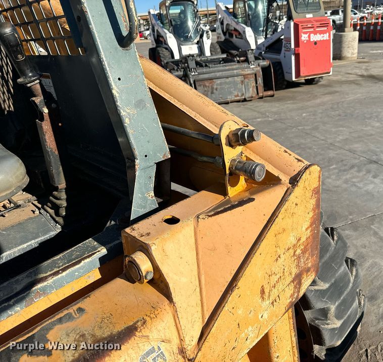 image for item NI9645 2006 Mustang 2076  skid steer loader