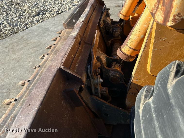 image for item NI9645 2006 Mustang 2076  skid steer loader