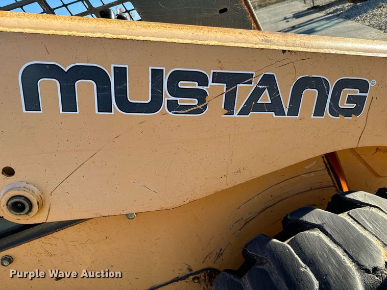 image for item NI9645 2006 Mustang 2076  skid steer loader