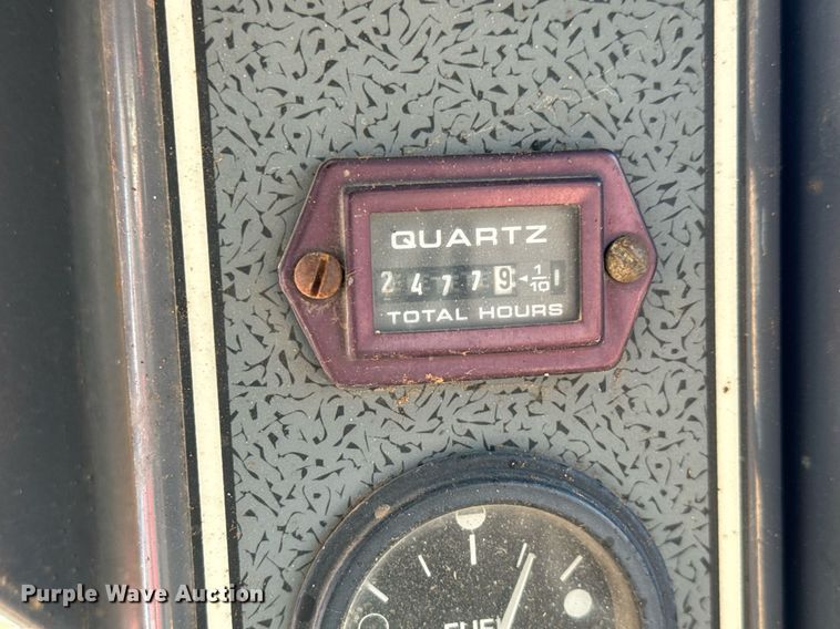 image for item NI9645 2006 Mustang 2076  skid steer loader