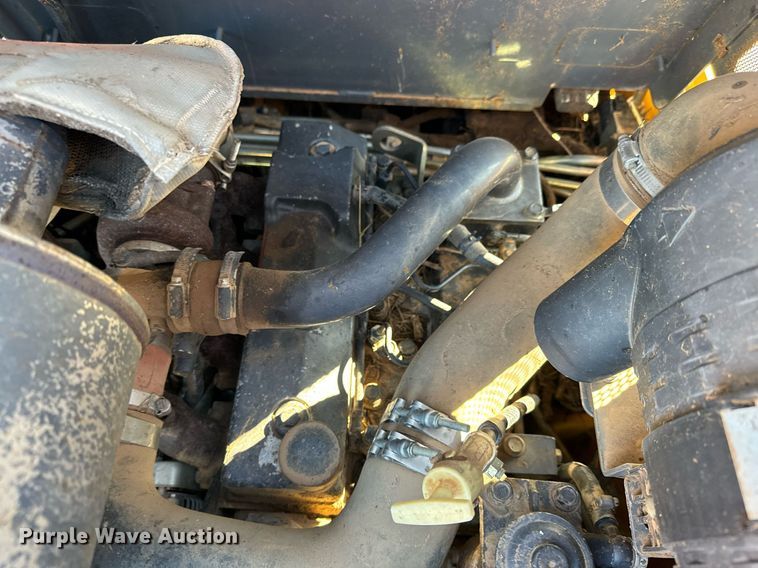 image for item NI9645 2006 Mustang 2076  skid steer loader