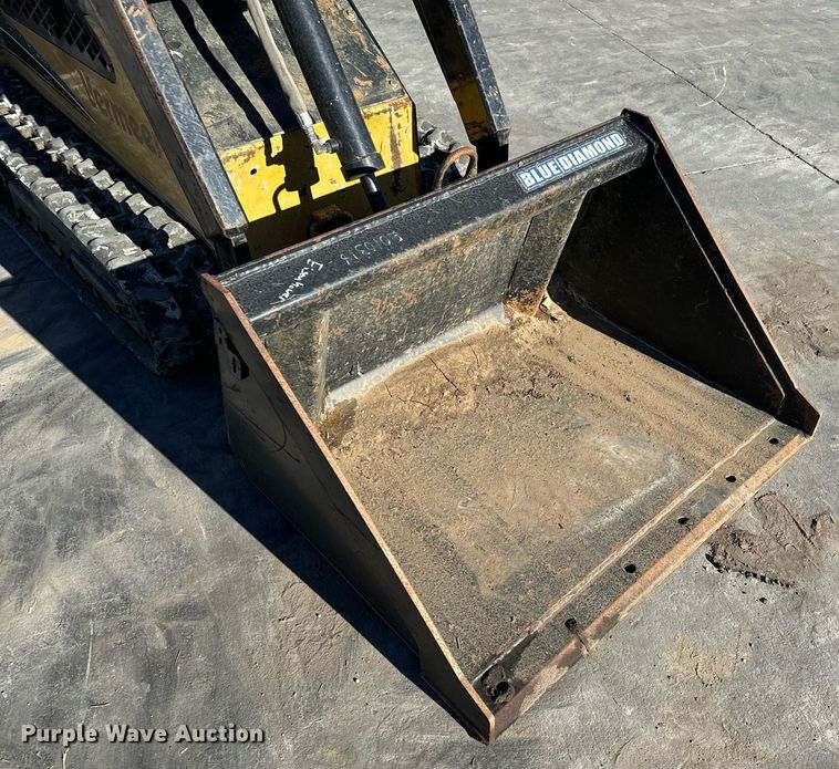 image for item NI9646 2006 Vermeer S600TX  compact utility loader