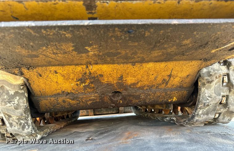 image for item NI9646 2006 Vermeer S600TX  compact utility loader