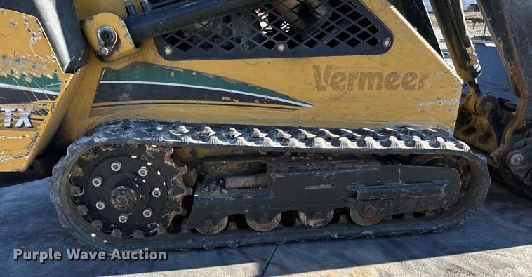 image for item NI9646 2006 Vermeer S600TX  compact utility loader