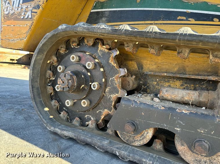 image for item NI9646 2006 Vermeer S600TX  compact utility loader