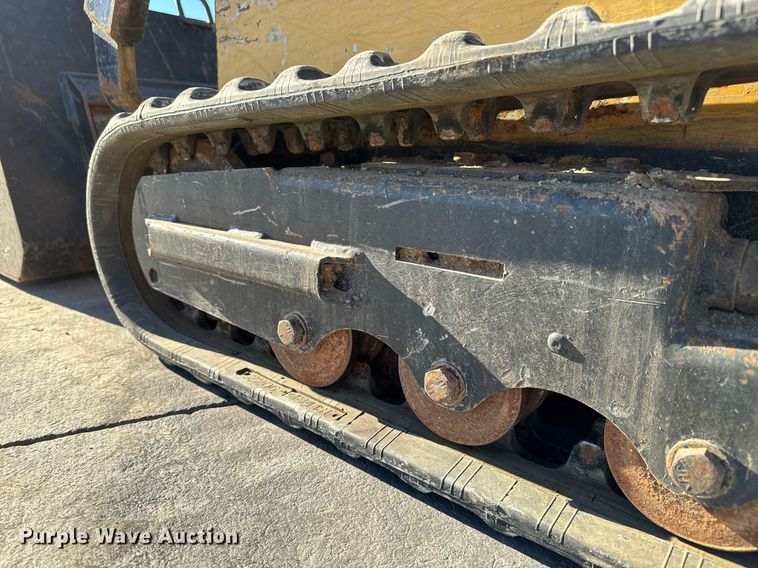 image for item NI9646 2006 Vermeer S600TX  compact utility loader