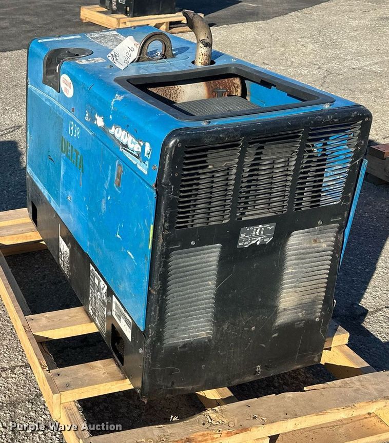 image for item NL9138 Miller Bobcat 225  welder/generator