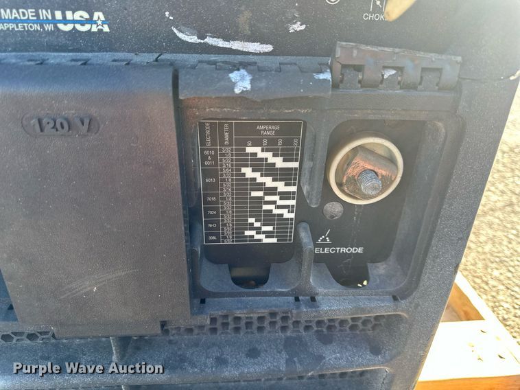 image for item NL9138 Miller Bobcat 225  welder/generator