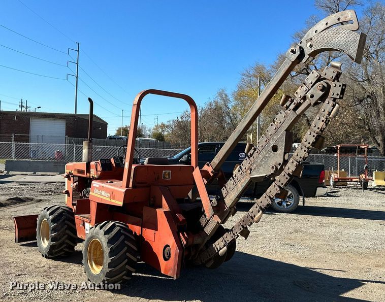 image for item NL9213 1981 Ditch Witch 4010  trencher