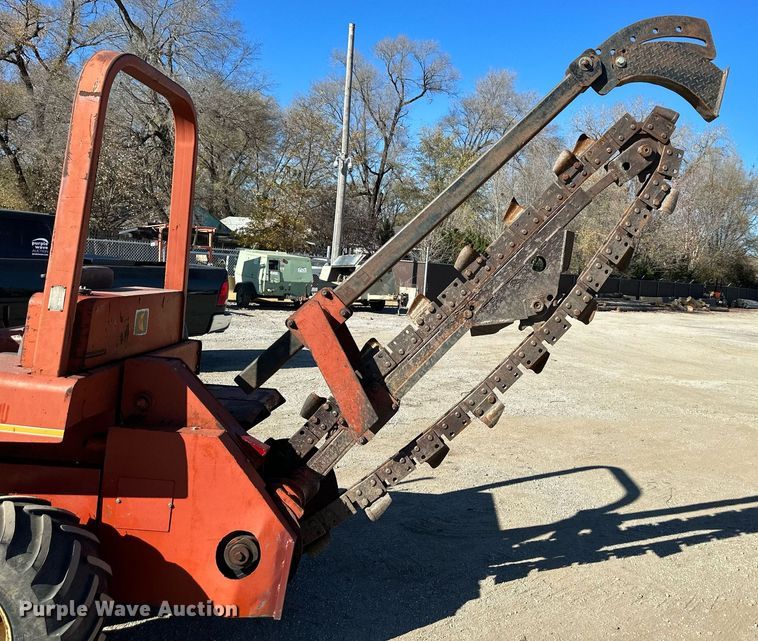 image for item NL9213 1981 Ditch Witch 4010  trencher