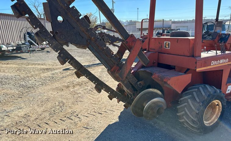 image for item NL9213 1981 Ditch Witch 4010  trencher