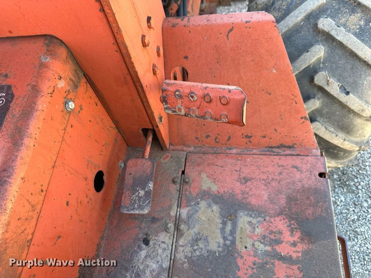 image for item NL9213 1981 Ditch Witch 4010  trencher