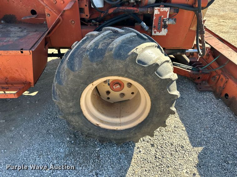 image for item NL9213 1981 Ditch Witch 4010  trencher