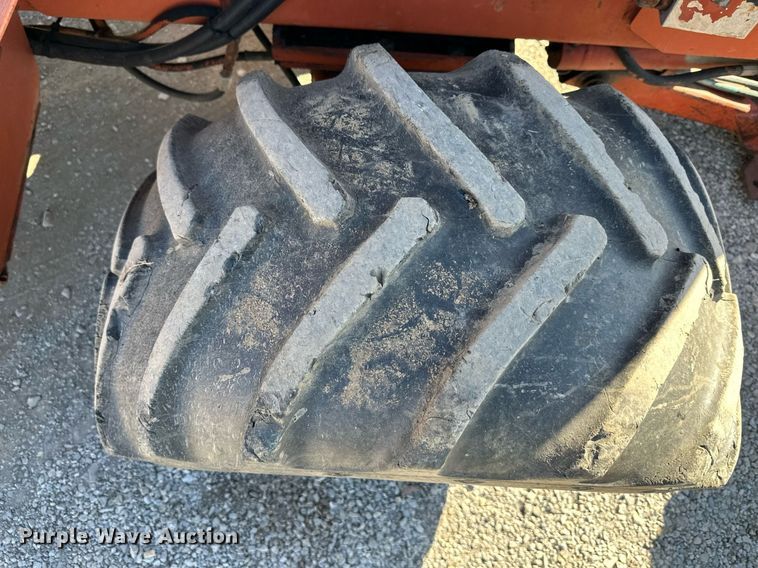 image for item NL9213 1981 Ditch Witch 4010  trencher