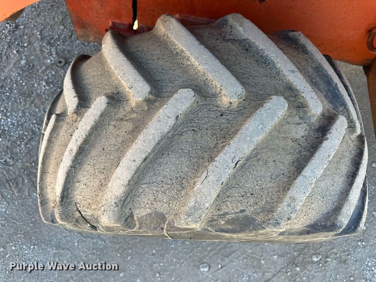 image for item NL9213 1981 Ditch Witch 4010  trencher