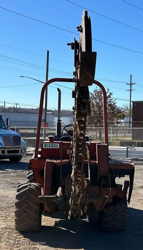 image for item NL9214 1985 Ditch Witch 4010  trencher