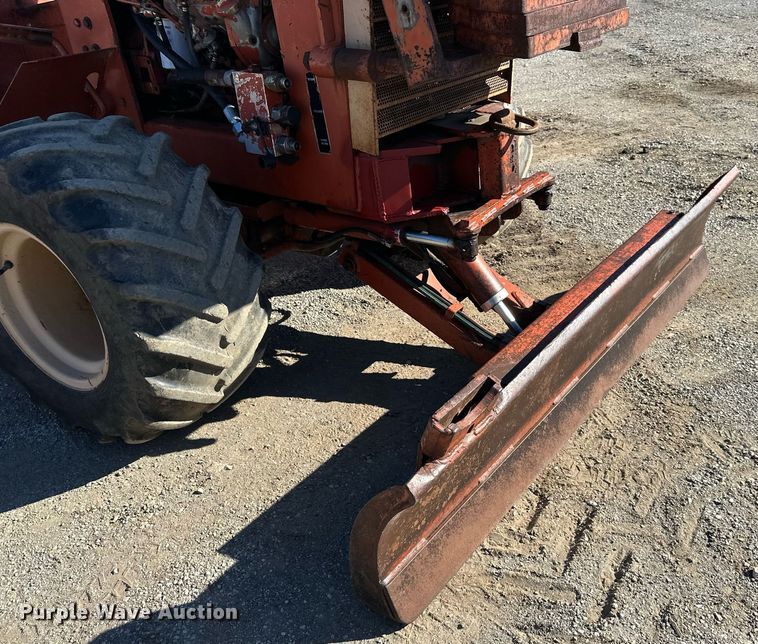 image for item NL9214 1985 Ditch Witch 4010  trencher