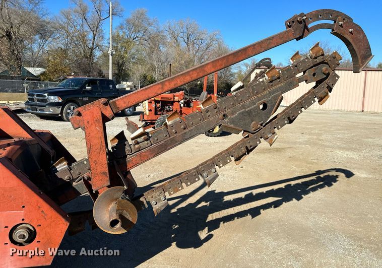 image for item NL9214 1985 Ditch Witch 4010  trencher