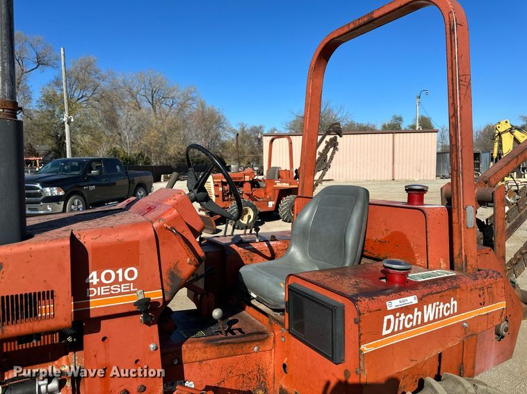 image for item NL9214 1985 Ditch Witch 4010  trencher