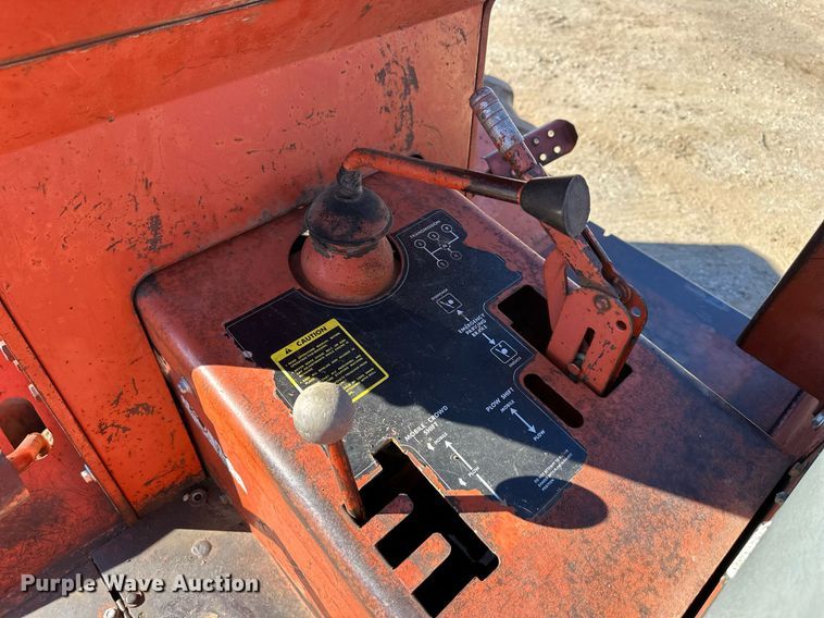 image for item NL9214 1985 Ditch Witch 4010  trencher