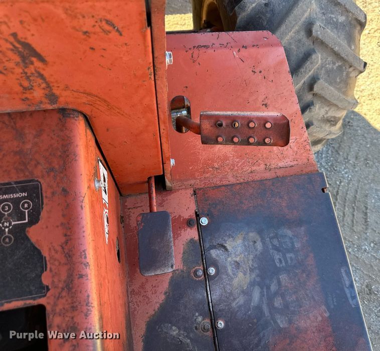image for item NL9214 1985 Ditch Witch 4010  trencher