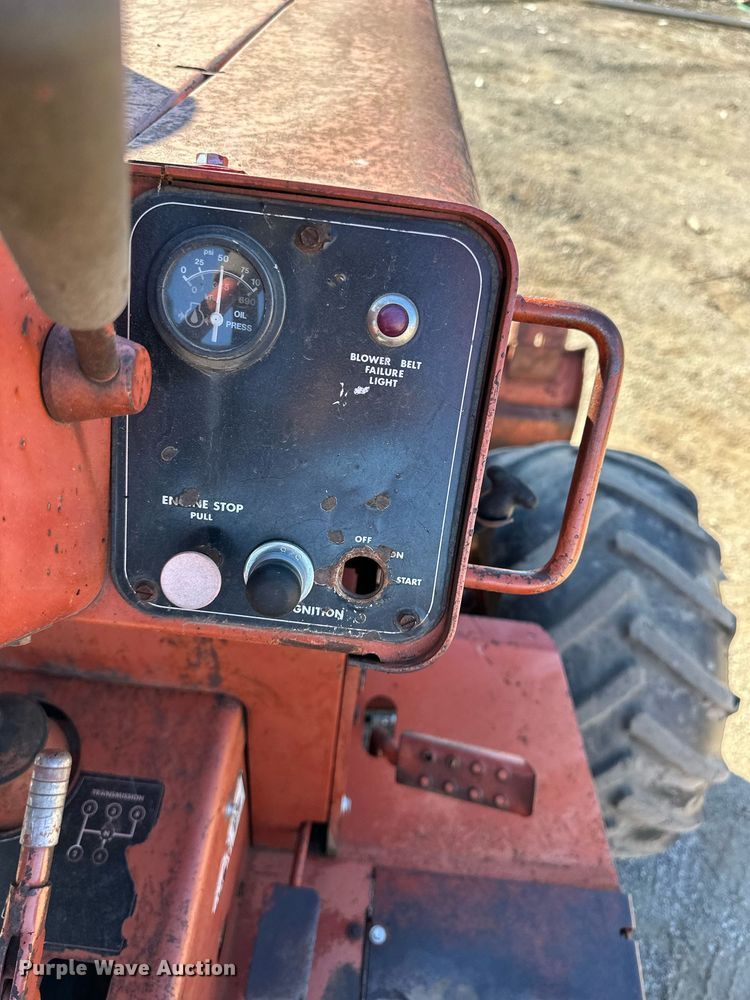 image for item NL9214 1985 Ditch Witch 4010  trencher