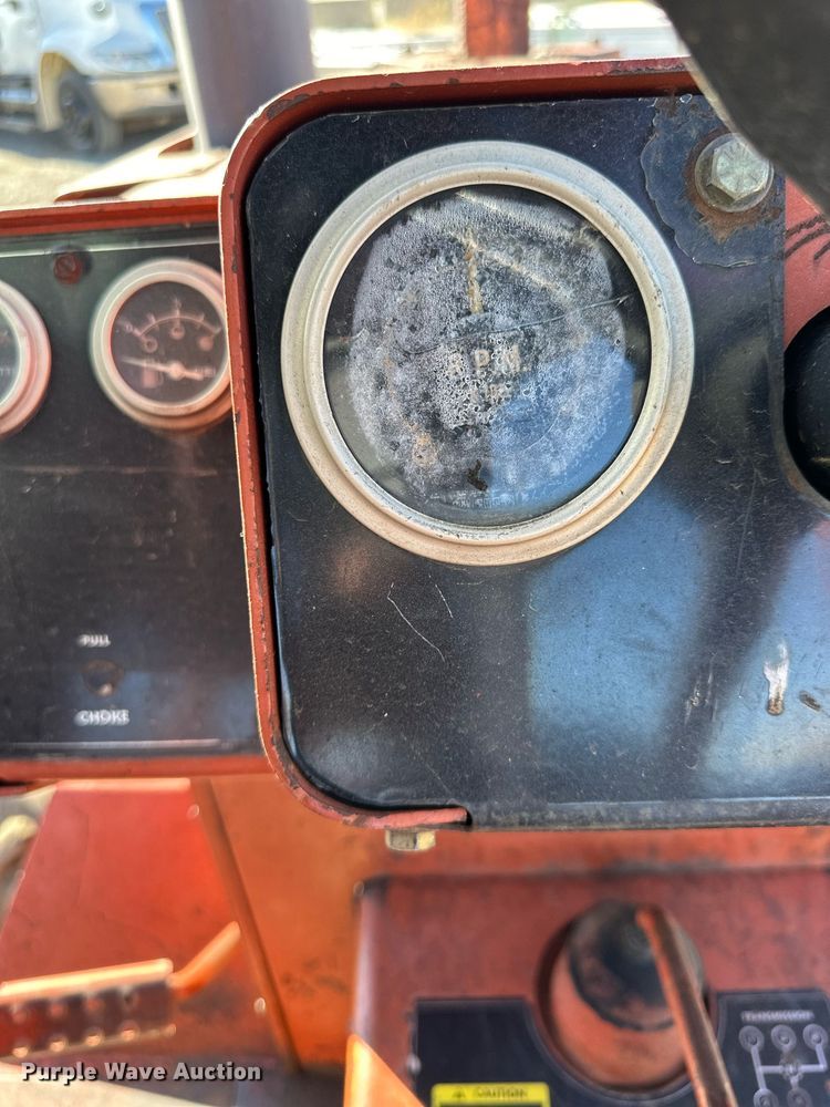 image for item NL9214 1985 Ditch Witch 4010  trencher