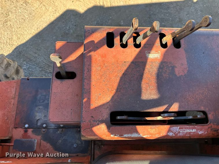 image for item NL9214 1985 Ditch Witch 4010  trencher