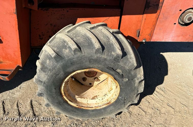 image for item NL9214 1985 Ditch Witch 4010  trencher