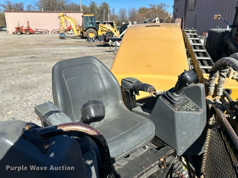 image for item NL9217 2005 Vermeer Navigator D24X40  directional boring unit