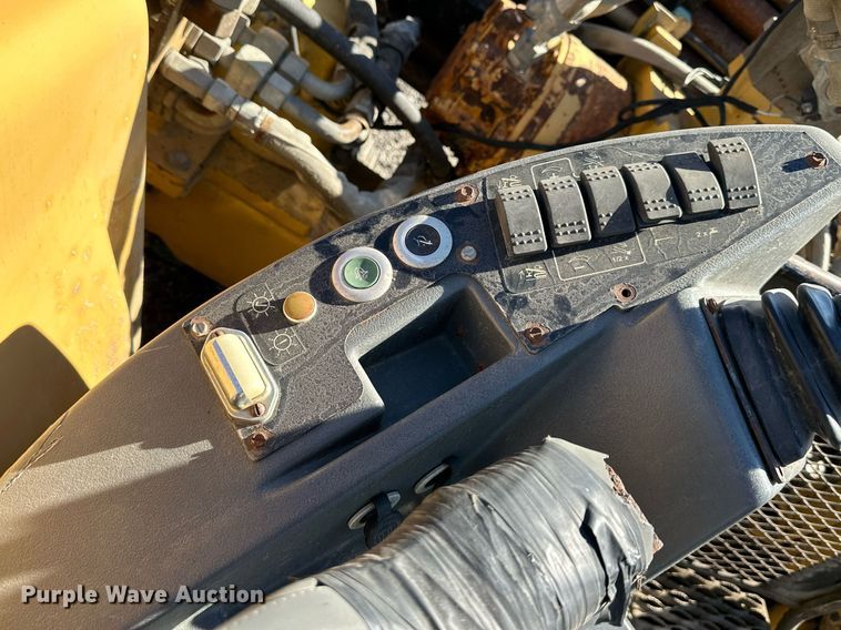 image for item NL9217 2005 Vermeer Navigator D24X40  directional boring unit