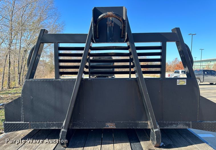 image for item NL9272 2017 Peterbilt 348  hook lift truck