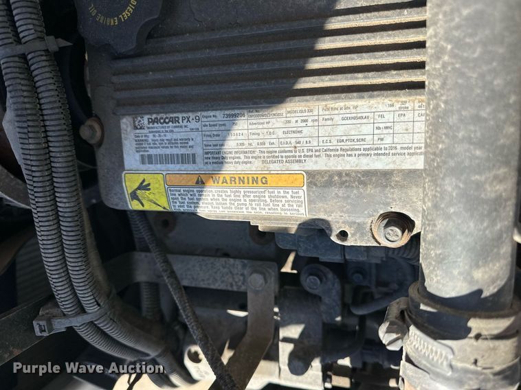 image for item NL9272 2017 Peterbilt 348  hook lift truck