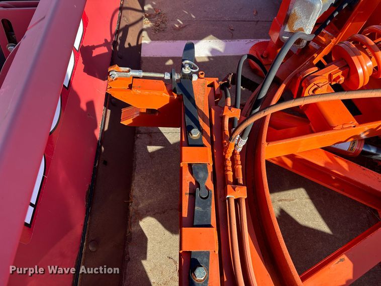 image for item NL9272 2017 Peterbilt 348  hook lift truck