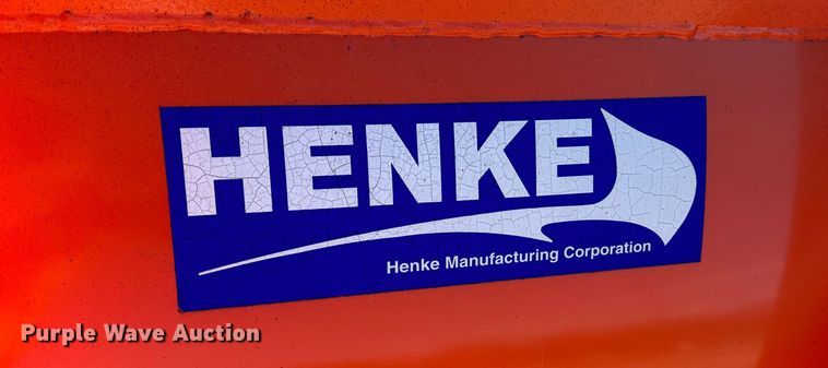 image for item NL9272 2017 Peterbilt 348  hook lift truck