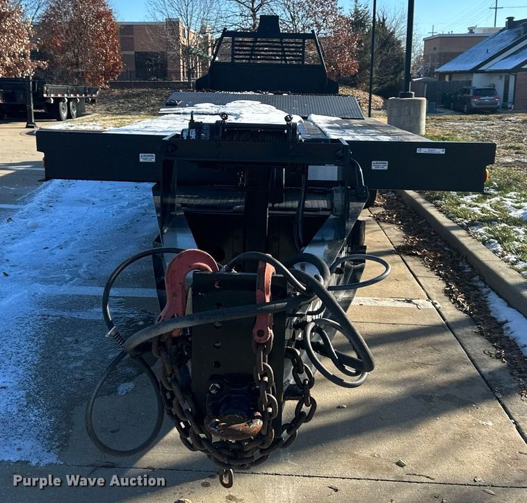 image for item NL9273 2018 Trail King TK40RB  equipment trailer